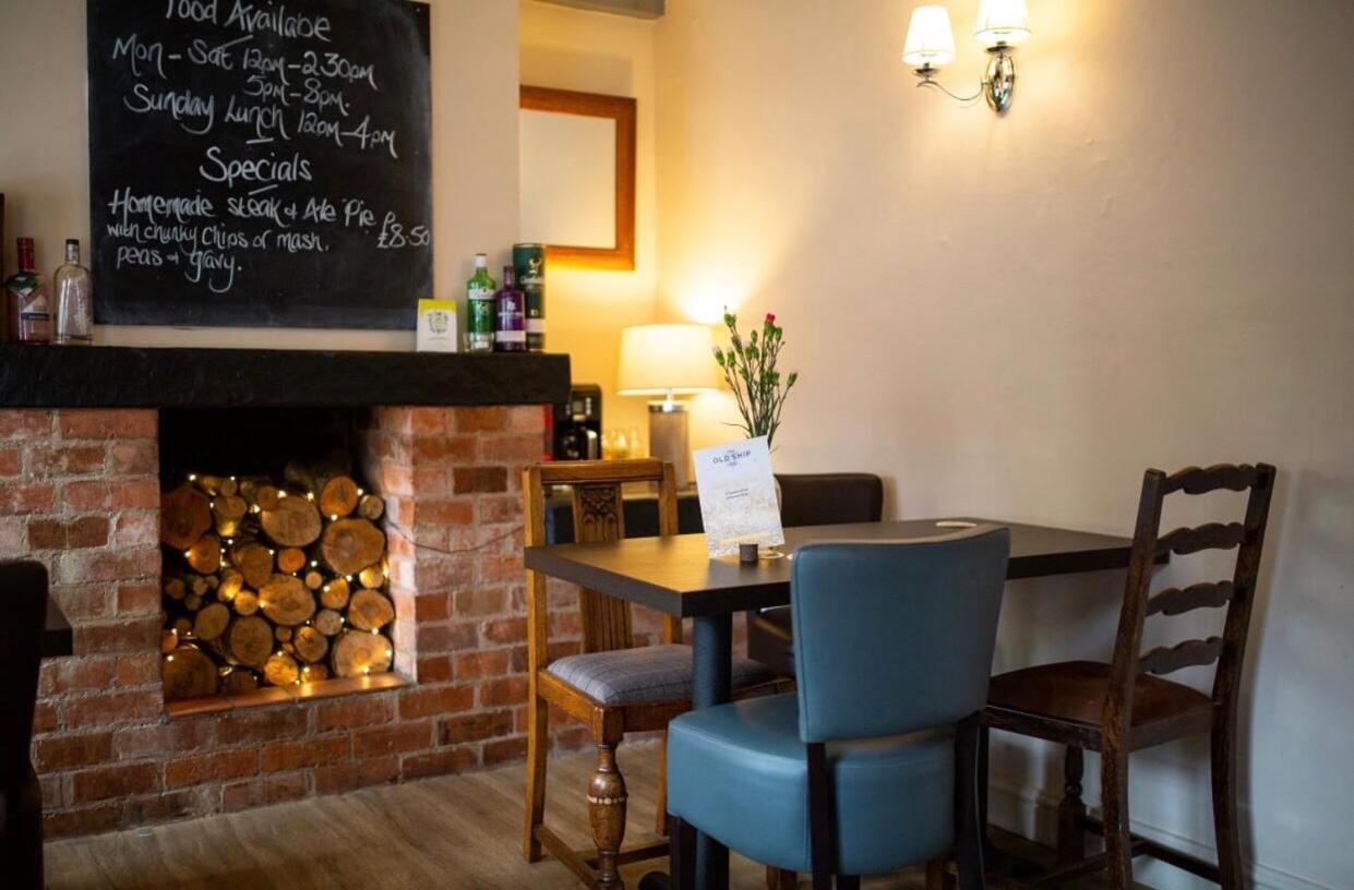 The Old Ship Inn Lowdham Exteriér fotografie